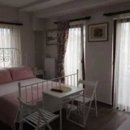 Ede 4* Geyikli