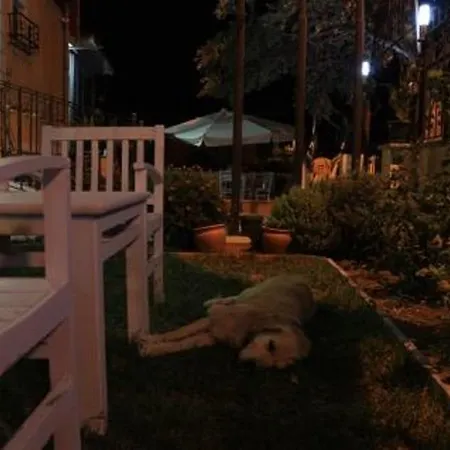 Ede Hotel apartamentowy Geyikli