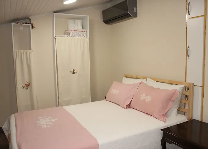 Ede 아파트호텔 Geyikli