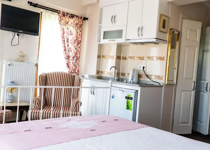 Ede 아파트호텔 Geyikli